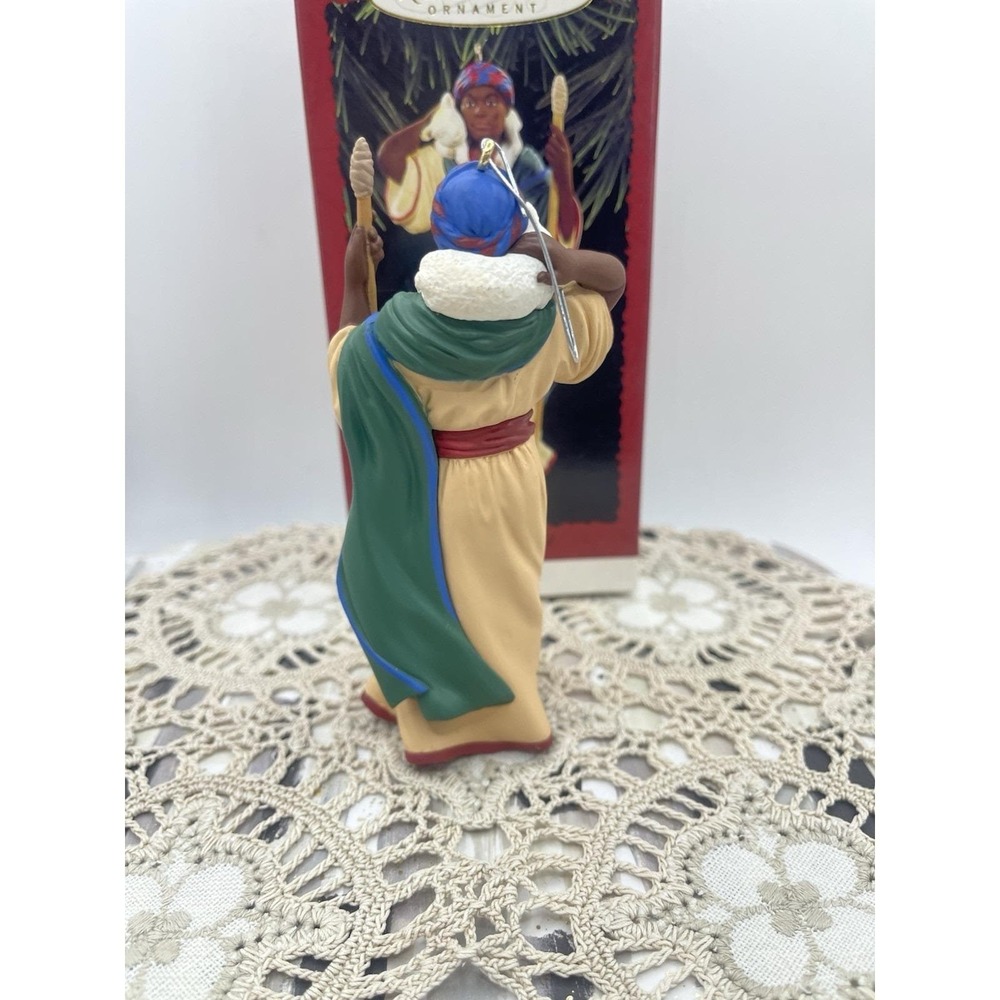 NIB 1996 Hallmark Keepsake Christmas Ornament Kindly Shepherd African FX - Picture 5 of 6